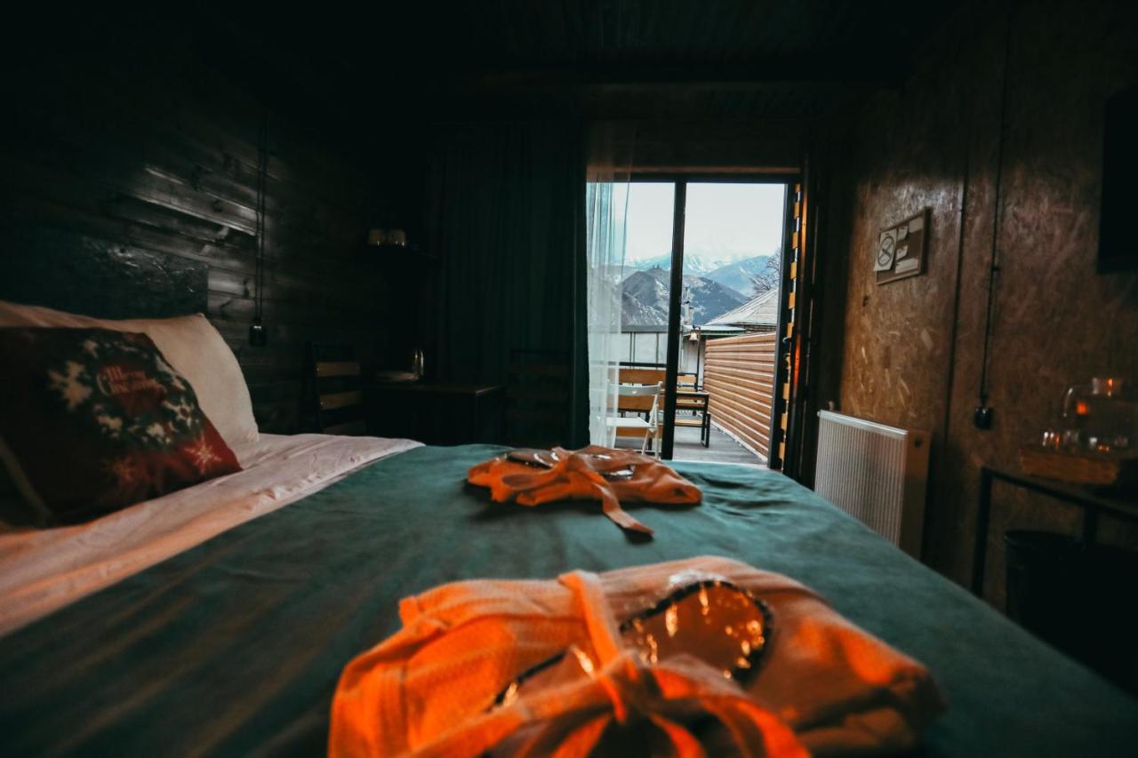 Wooden Hotel Kazbegi Exterior photo