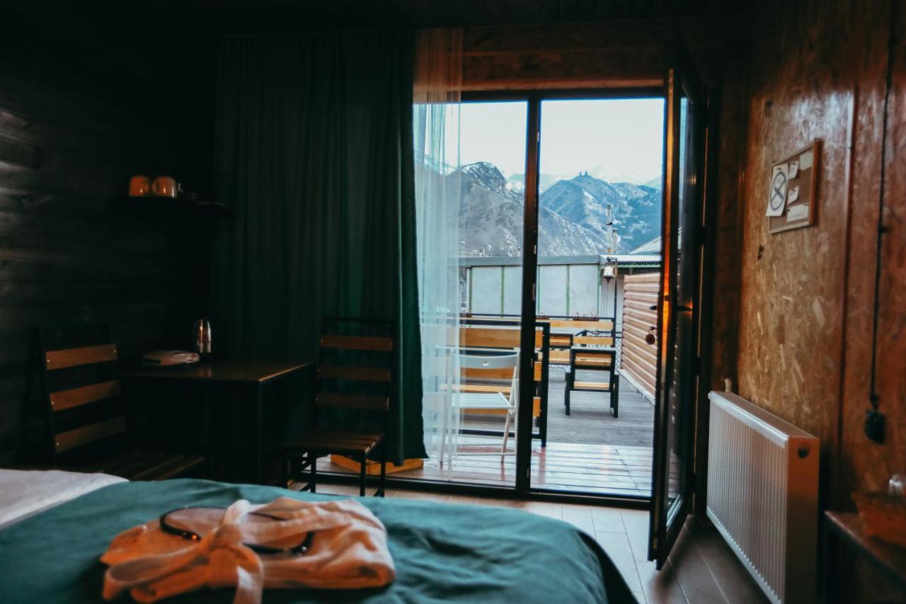 Wooden Hotel Kazbegi Exterior photo