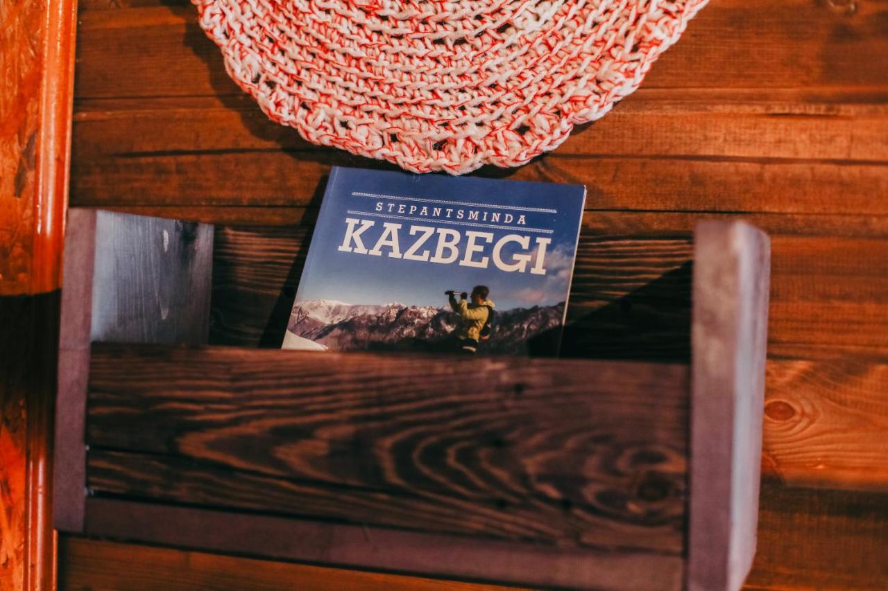 Wooden Hotel Kazbegi Exterior photo