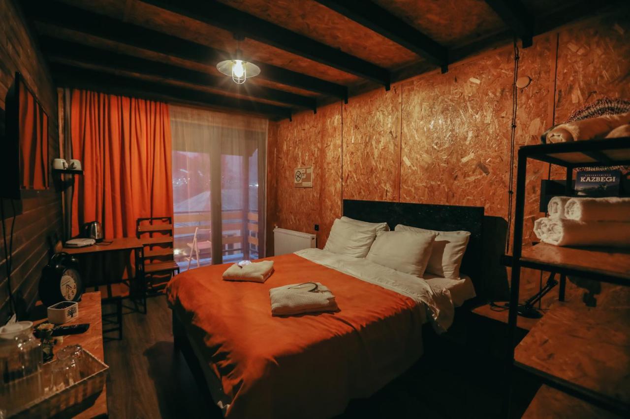Wooden Hotel Kazbegi Exterior photo