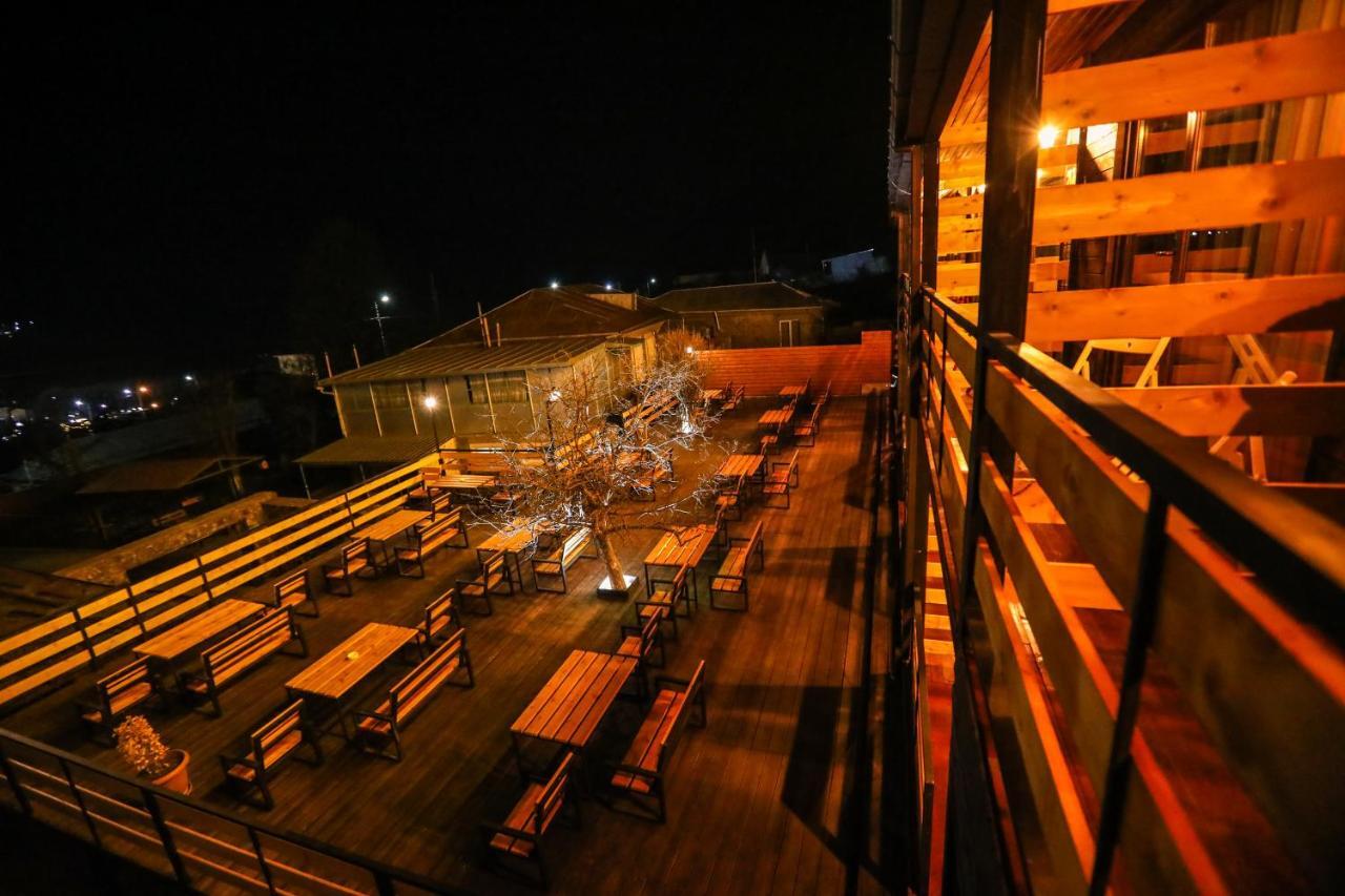 Wooden Hotel Kazbegi Exterior photo